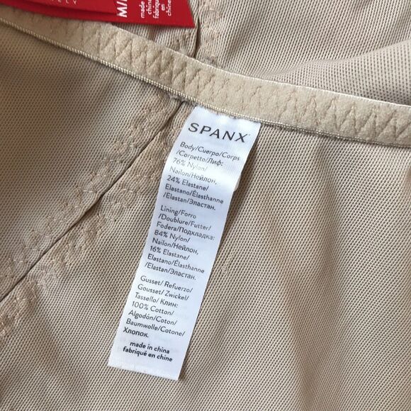 SPANX Nude Beige Slimplicity 1038 Booty Booster Short M Shapewear *No Pads NWOT - Picture 5 of 13